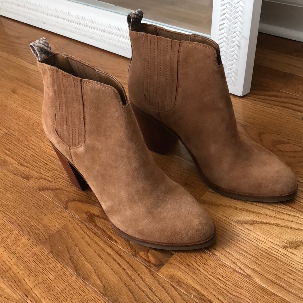 Dolce Vita brown booties, size 9.5